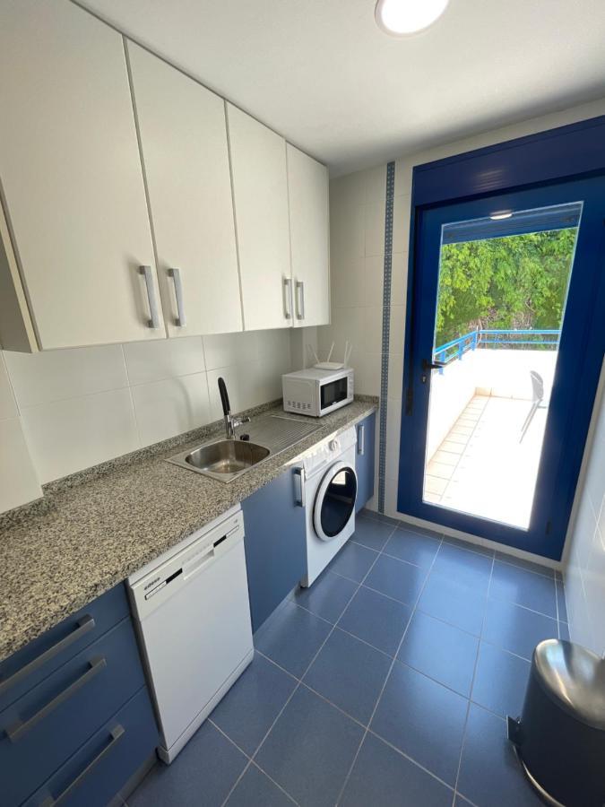 Apartamento 4 Personas, Amplias Terrazas Y 2Oo Mt De La Playa Дения Екстериор снимка